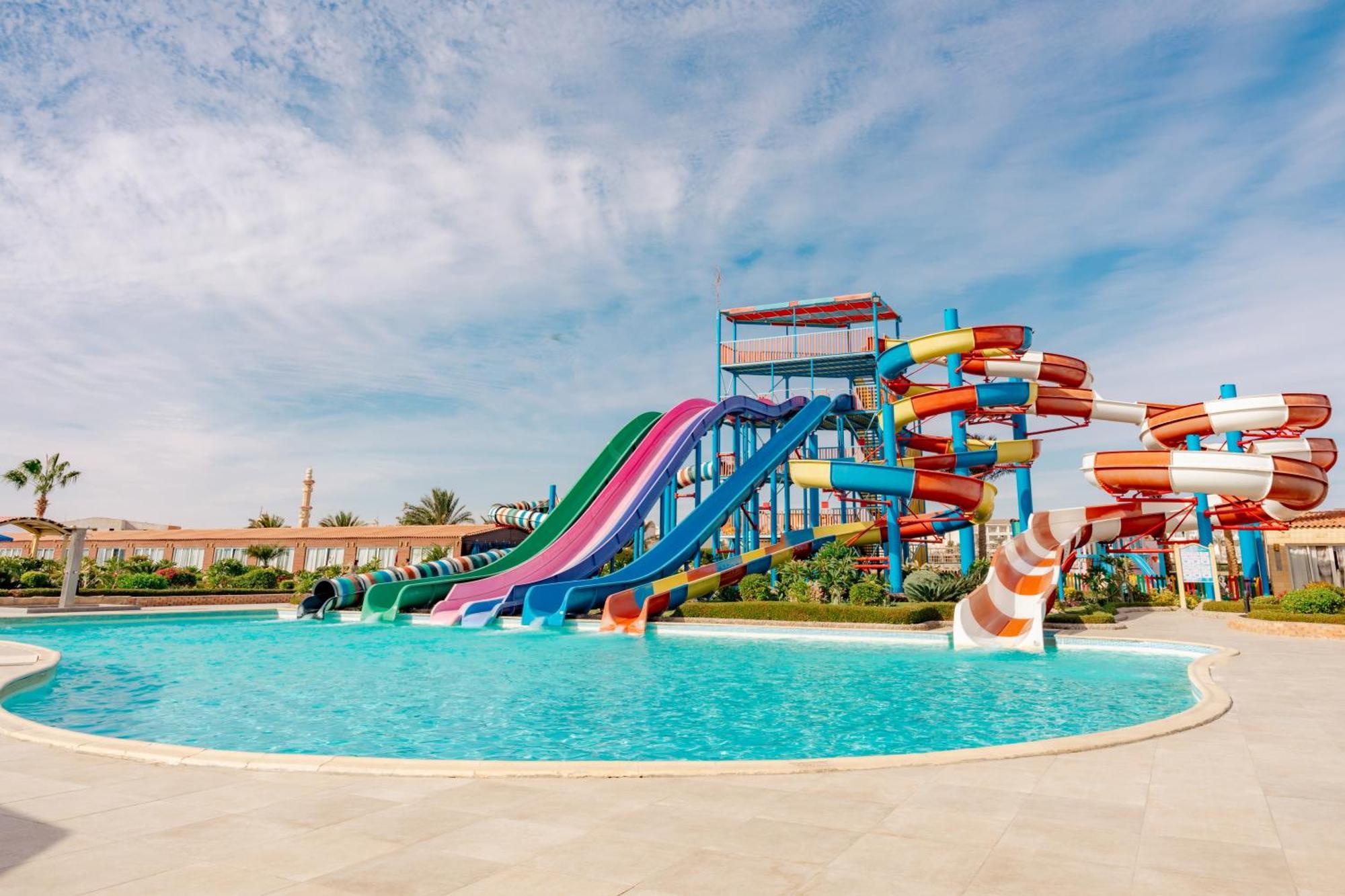 Sunrise Alora Aqua Park Resort ฮูร์กาดา ภายนอก รูปภาพ