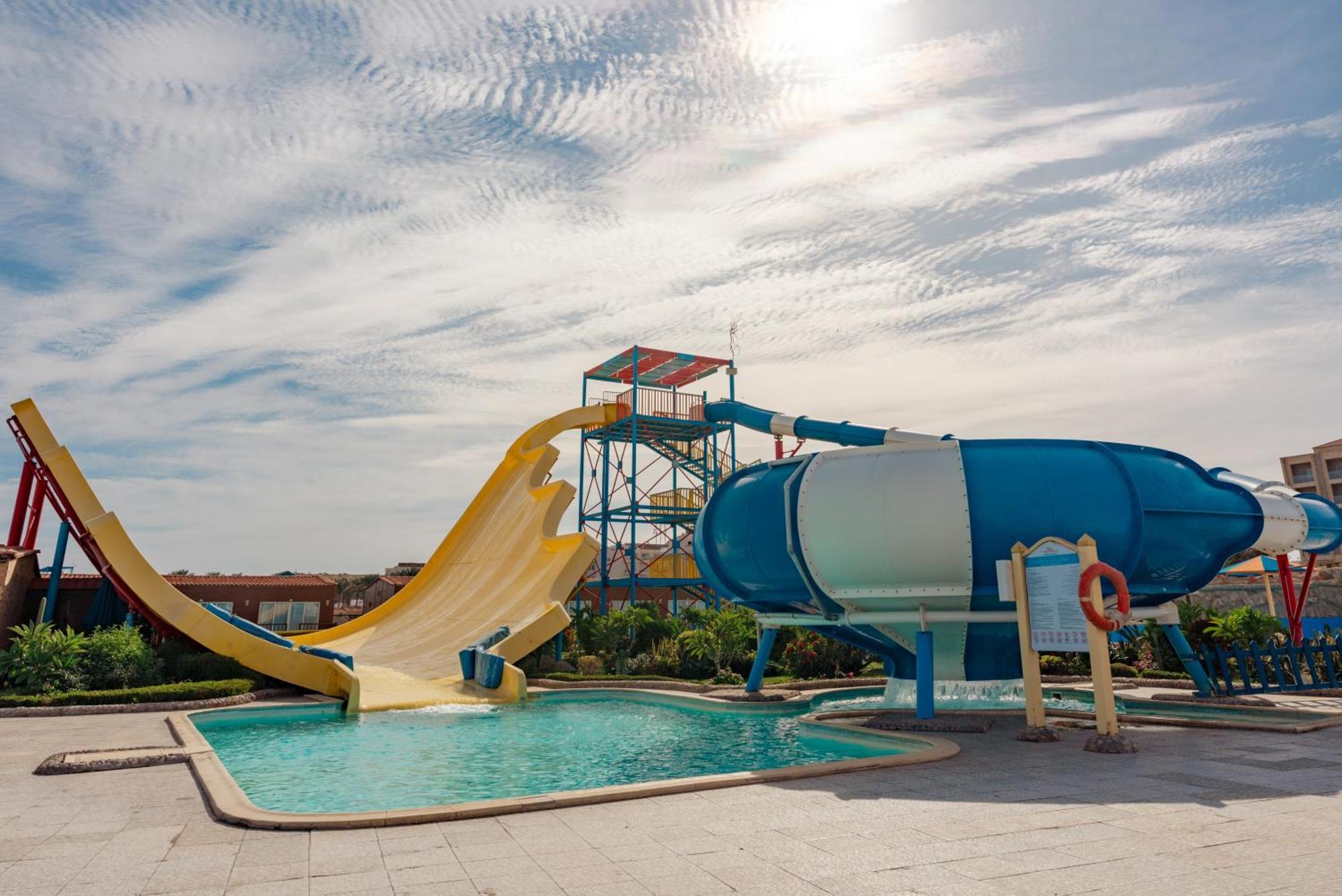 Sunrise Alora Aqua Park Resort ฮูร์กาดา ภายนอก รูปภาพ