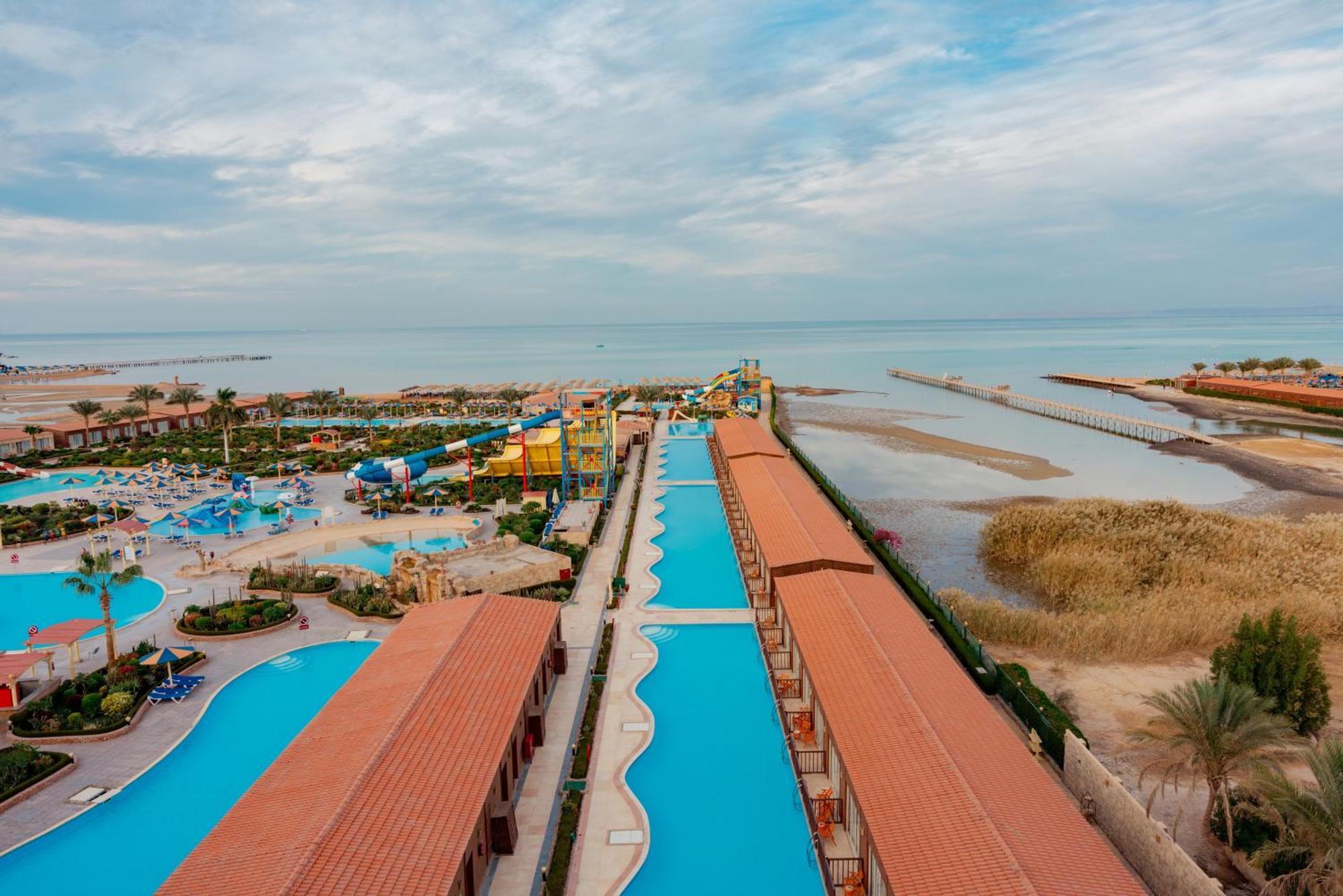 Sunrise Alora Aqua Park Resort ฮูร์กาดา ภายนอก รูปภาพ
